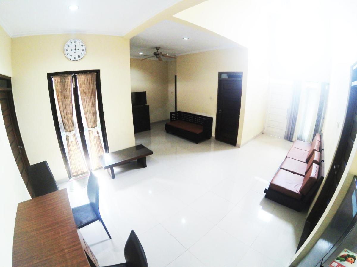 Minggiran Street Homestay Jogja Yogyakarta Exterior photo